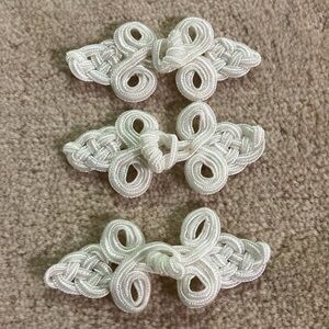 Elegant White Knot Closure Set 12 for $16